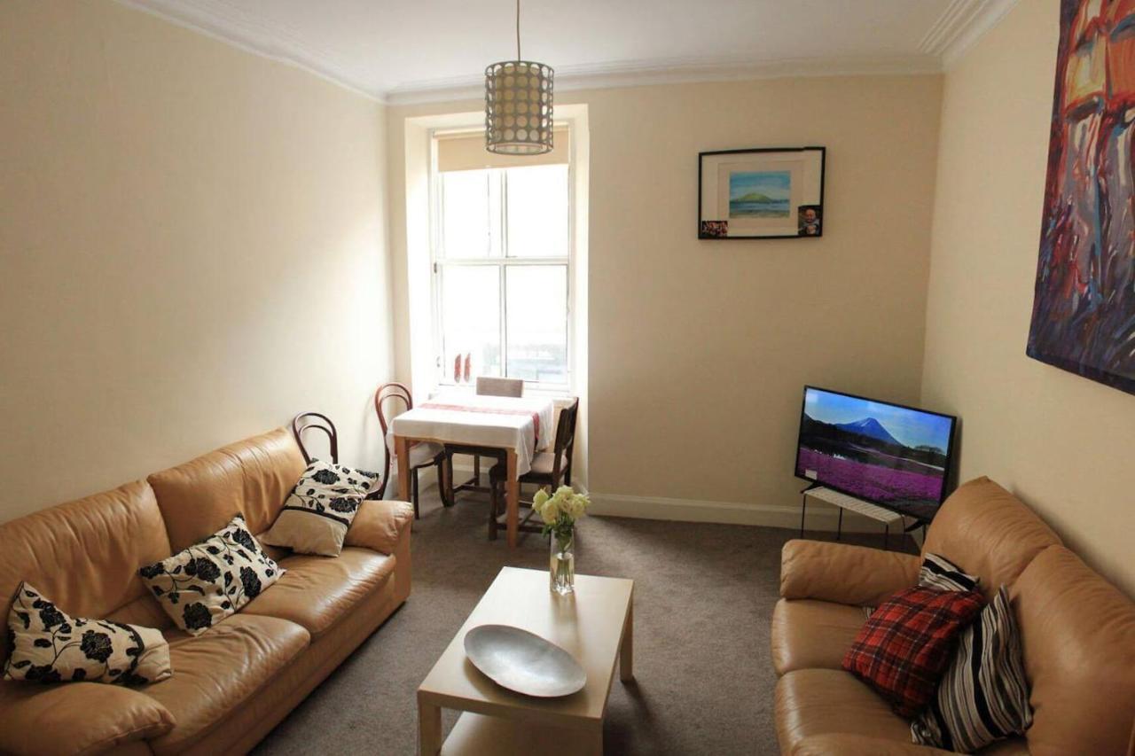 Entire Apartment In Edimburgo Esterno foto